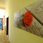 Viale Dei Pini