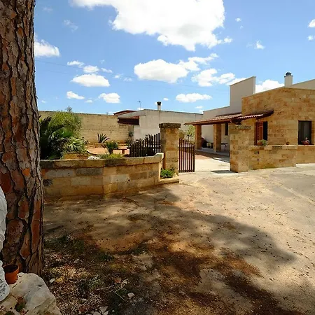 Viale Dei Pini Сasa de vacaciones Taurisano