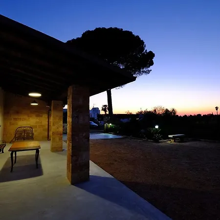 Viale Dei Pini * Taurisano