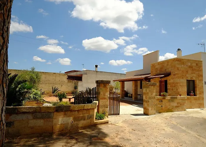 Viale Dei Pini בית נופש Taurisano